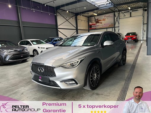 Infiniti Q30